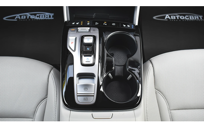 Hyundai Tucson 1.6 T-GDi PREMIUM Plug-in Hybrid 4x4 Automatic - автомобили, коли, обяви за нови и употребявани 10