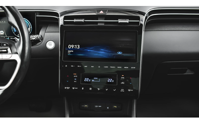 Hyundai Tucson 1.6 T-GDi PREMIUM Plug-in Hybrid 4x4 Automatic - автомобили, коли, обяви за нови и употребявани 10