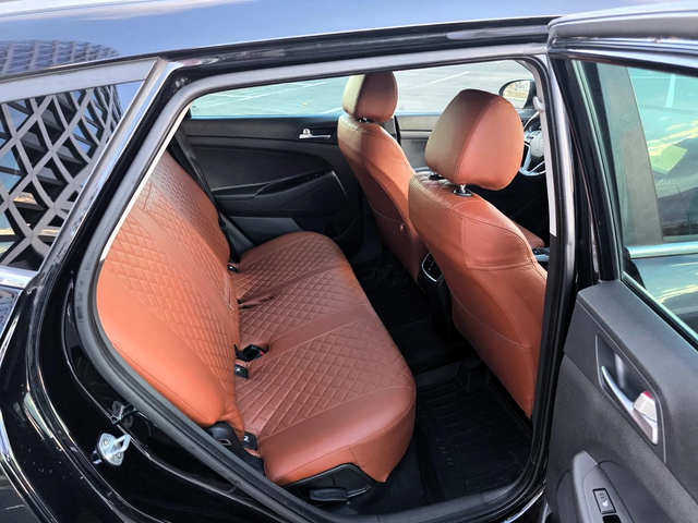 Hyundai Tucson 1.7CRDI/141kc/Aвтоматик/2WD/Xpossible - автомобили, коли, обяви за нови и употребявани 12