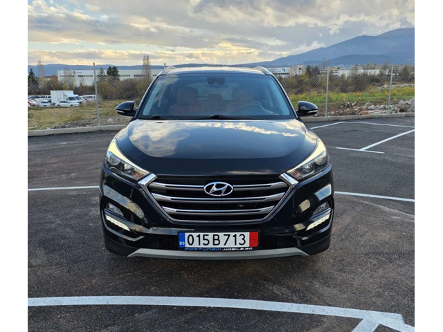 Hyundai Tucson 1.7CRDI/141kc/Aвтоматик/2WD/Xpossible - автомобили, коли, обяви за нови и употребявани 1