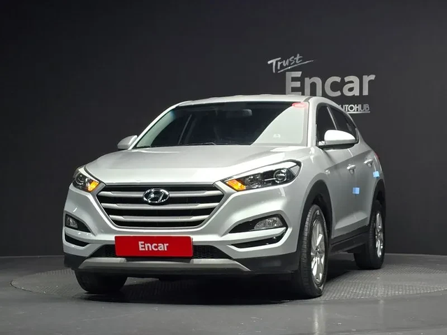 Hyundai Tucson 2.0 4Wd Style - автомобили, коли, обяви за нови и употребявани 2