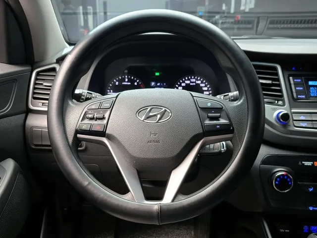 Hyundai Tucson 2.0 4Wd Style - автомобили, коли, обяви за нови и употребявани 13
