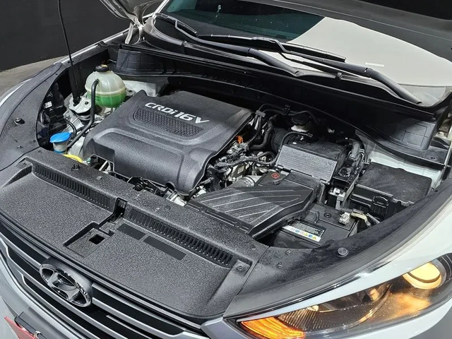 Hyundai Tucson 2.0 4Wd Style - автомобили, коли, обяви за нови и употребявани 5