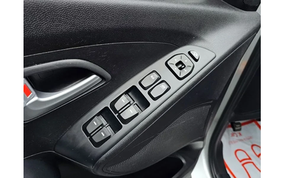 Hyundai Tucson 4Wd Smart - автомобили, коли, обяви за нови и употребявани 13