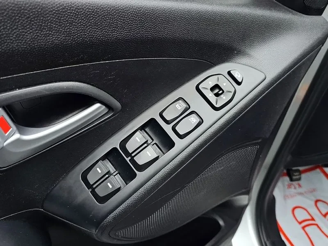 Hyundai Tucson 4Wd Smart - автомобили, коли, обяви за нови и употребявани 13