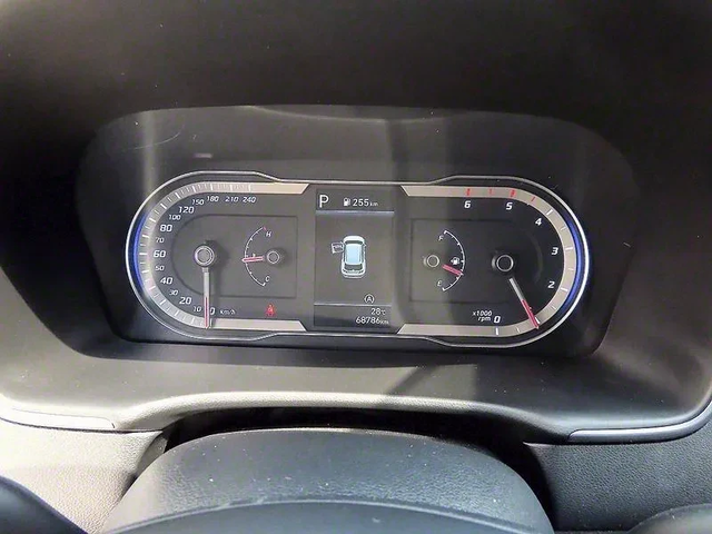 Hyundai Tucson 2.0 4Wd Modern - автомобили, коли, обяви за нови и употребявани 12