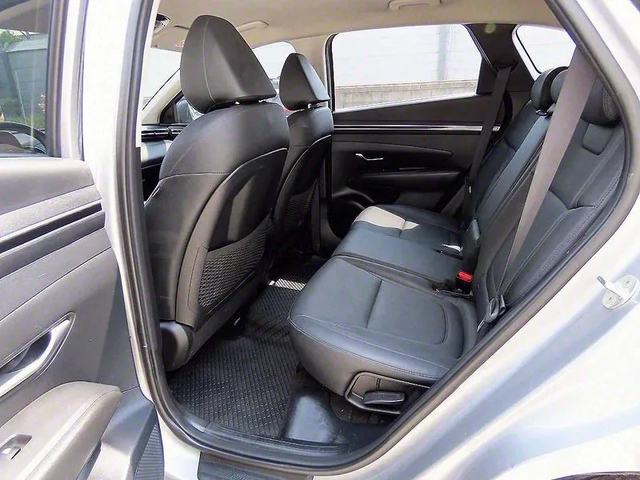 Hyundai Tucson 2.0 4Wd Modern - автомобили, коли, обяви за нови и употребявани 15