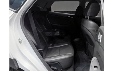 Hyundai Tucson 2.0 4Wd Smart - автомобили, коли, обяви за нови и употребявани 11