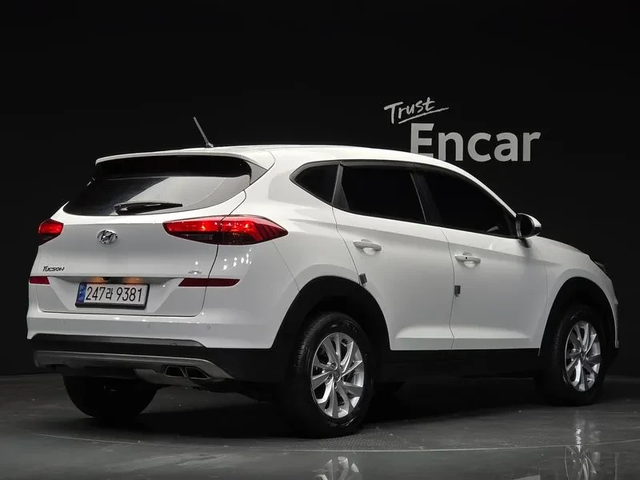 Hyundai Tucson 2.0 4Wd Smart - автомобили, коли, обяви за нови и употребявани 1