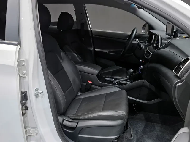 Hyundai Tucson 2.0 4Wd Smart - автомобили, коли, обяви за нови и употребявани 9