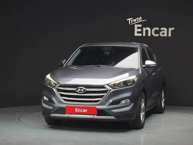 Hyundai Tucson Diesel 2.0 4Wd Style Special - автомобили, коли, обяви за нови и употребявани 2