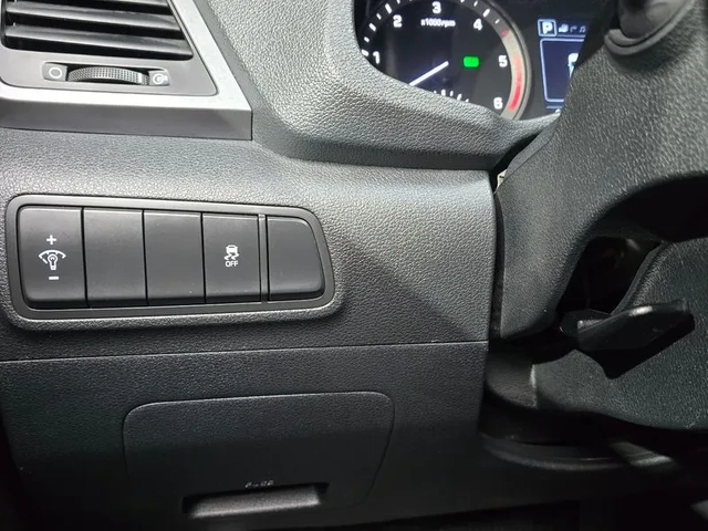 Hyundai Tucson 2.0 4Wd Modern - автомобили, коли, обяви за нови и употребявани 15