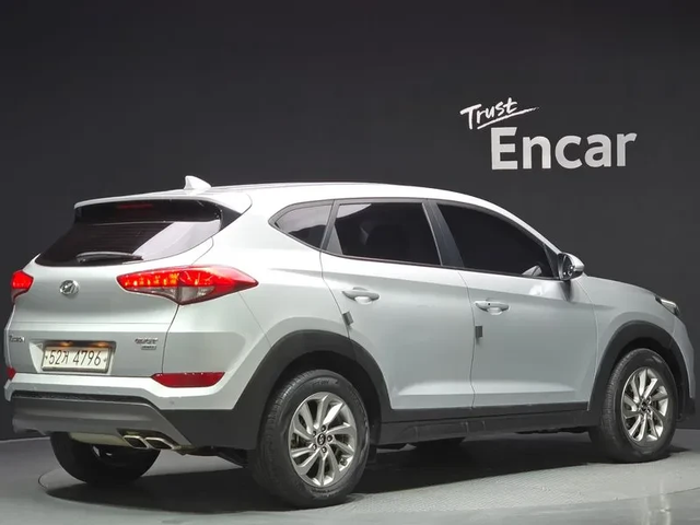 Hyundai Tucson 2.0 4Wd Modern - автомобили, коли, обяви за нови и употребявани 1