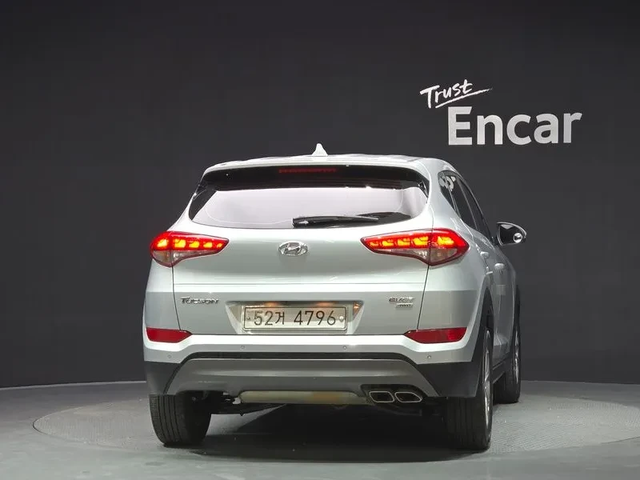 Hyundai Tucson 2.0 4Wd Modern - автомобили, коли, обяви за нови и употребявани 3