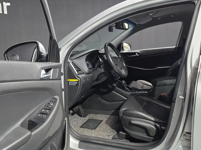 Hyundai Tucson 2.0 4Wd Modern - автомобили, коли, обяви за нови и употребявани 9