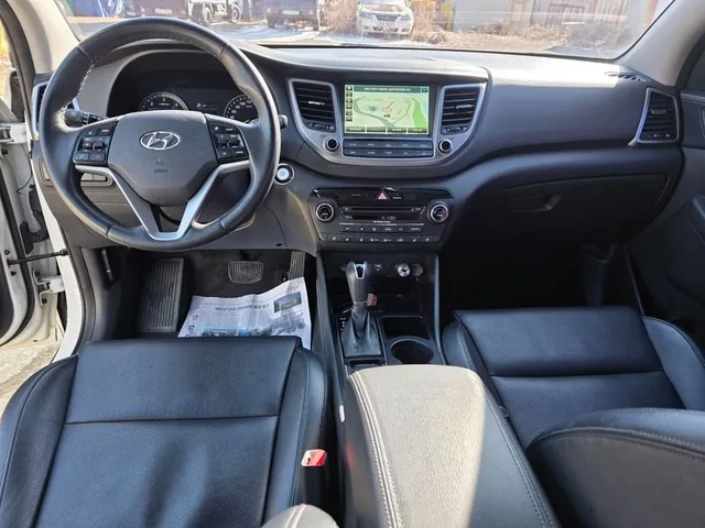 Hyundai Tucson Diesel 2.0 4Wd Premium - автомобили, коли, обяви за нови и употребявани 10