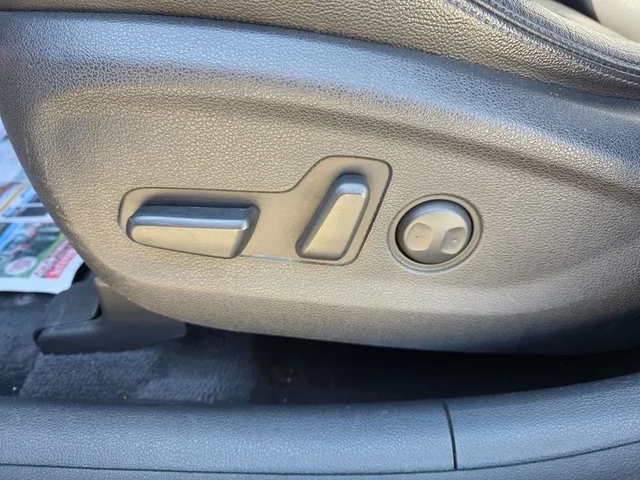 Hyundai Tucson Diesel 2.0 4Wd Premium - автомобили, коли, обяви за нови и употребявани 11