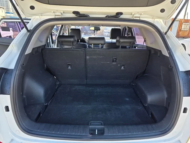 Hyundai Tucson Diesel 2.0 4Wd Premium - автомобили, коли, обяви за нови и употребявани 9