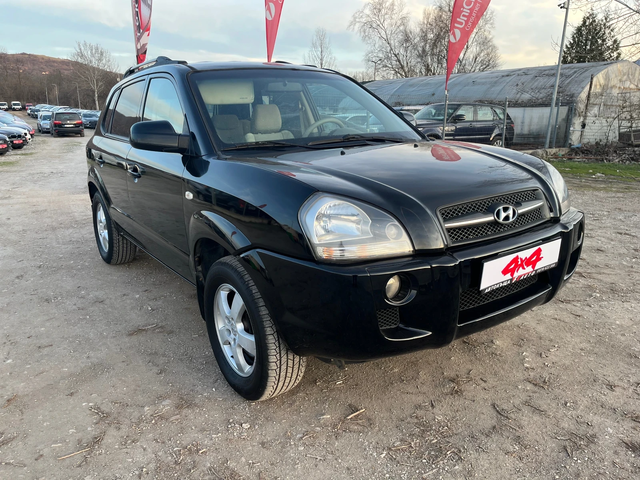 Hyundai Tucson 2.0i-140-GAS-4x4-ITALIA - автомобили, коли, обяви за нови и употребявани 2