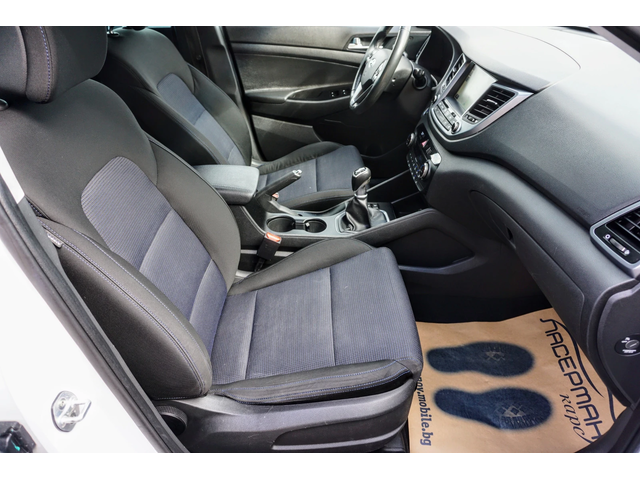 Hyundai Tucson II 1.7CRDI XPOSSIBLE - автомобили, коли, обяви за нови и употребявани 11