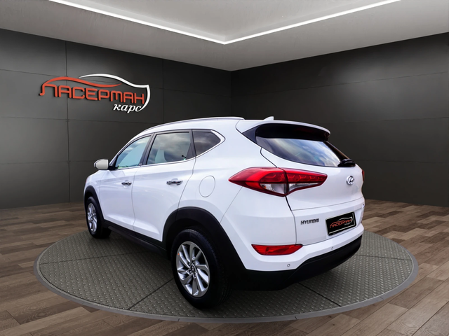 Hyundai Tucson II 1.7CRDI XPOSSIBLE - автомобили, коли, обяви за нови и употребявани 3