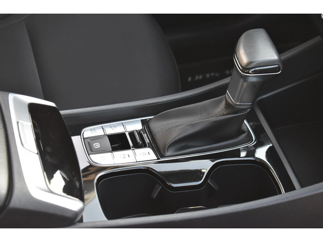 Hyundai Tucson 1.6T* FULL-LED* 40000KM!!! - автомобили, коли, обяви за нови и употребявани 13