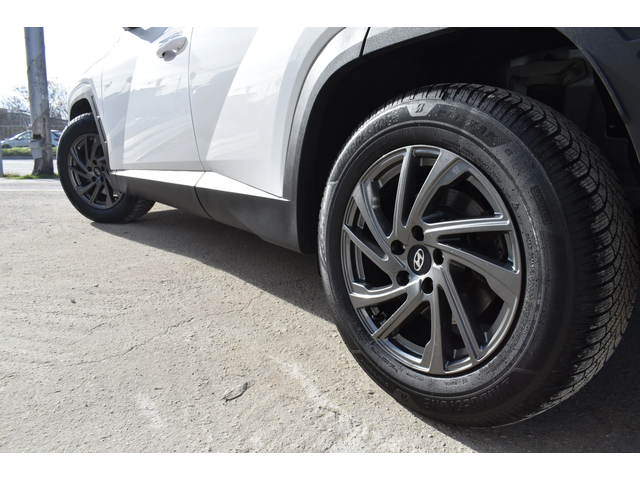 Hyundai Tucson 1.6T* FULL-LED* 40000KM!!! - автомобили, коли, обяви за нови и употребявани 1