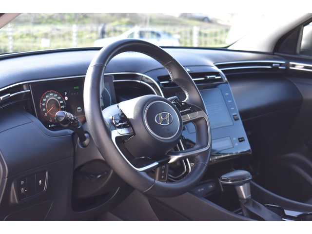 Hyundai Tucson 1.6T* FULL-LED* 40000KM!!! - автомобили, коли, обяви за нови и употребявани 9