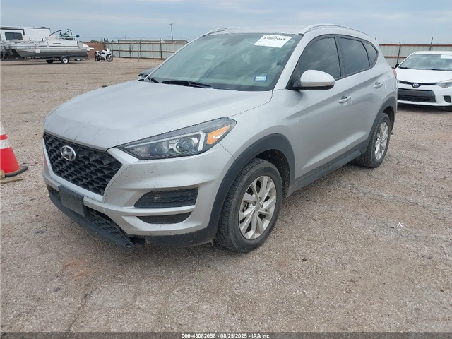 Hyundai Tucson VALUE* ПОДГРЕВ* CARPLAY* KAMEРА - автомобили, коли, обяви за нови и употребявани 0