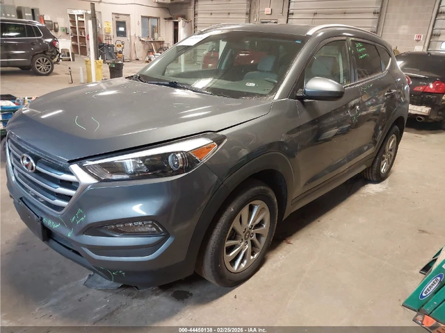 Hyundai Tucson Подгрев* Камера* Keyless - автомобили, коли, обяви за нови и употребявани 2