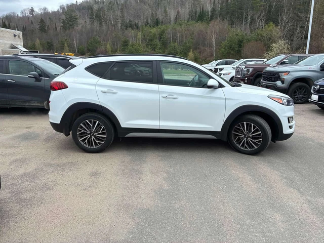 Hyundai Tucson * Luxury * ПОДГРЕВ * ПАНОРАМА * КЛИП НА МОТОРА - автомобили, коли, обяви за нови и употребявани 3