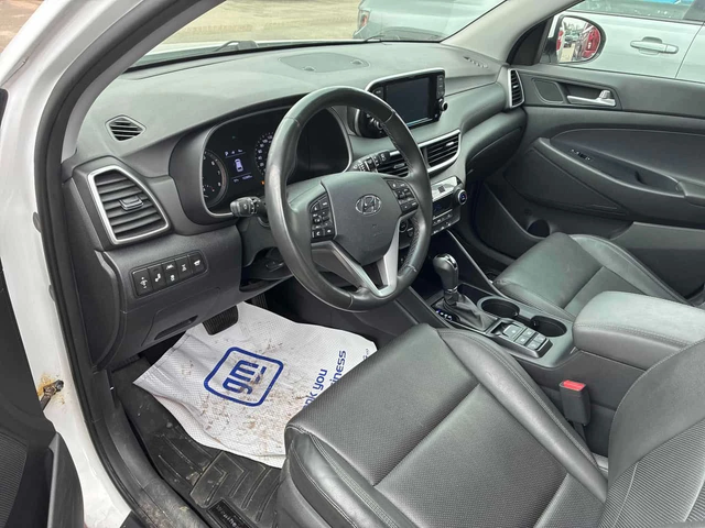 Hyundai Tucson * Luxury * ПОДГРЕВ * ПАНОРАМА * КЛИП НА МОТОРА - автомобили, коли, обяви за нови и употребявани 6