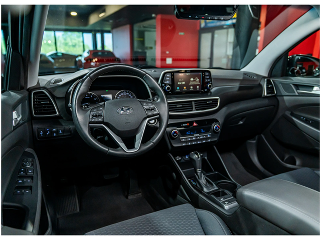 Hyundai Tucson Hyundai Tucson  - автомобили, коли, обяви за нови и употребявани 9
