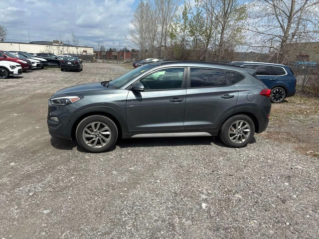 Hyundai Tucson * SE * PANO* KEYLESS* ПОДГРЕВ* - автомобили, коли, обяви за нови и употребявани 1