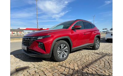 Hyundai Tucson 1.6T - автомобили, коли, обяви за нови и употребявани 1