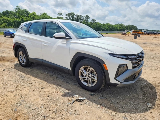 Hyundai Tucson SE - автомобили, коли, обяви за нови и употребявани 0