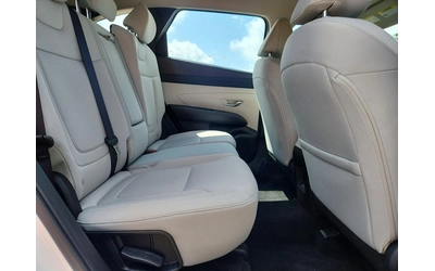 Hyundai Tucson SE - автомобили, коли, обяви за нови и употребявани 10