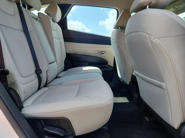 Hyundai Tucson SE - автомобили, коли, обяви за нови и употребявани 10