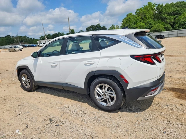 Hyundai Tucson SE - автомобили, коли, обяви за нови и употребявани 3