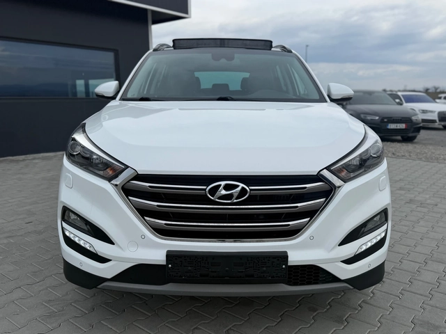 Hyundai Tucson 1.7crdi - автомобили, коли, обяви за нови и употребявани 1