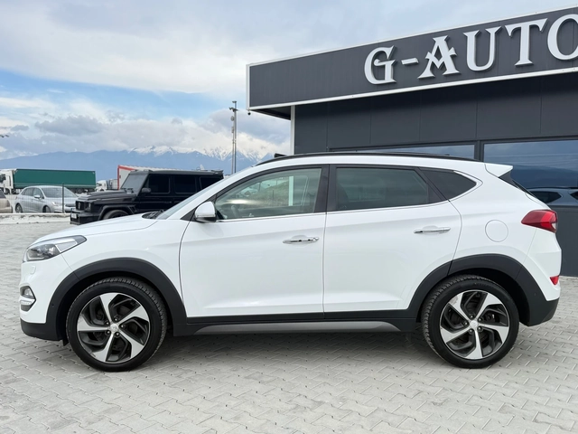 Hyundai Tucson 1.7crdi - автомобили, коли, обяви за нови и употребявани 7