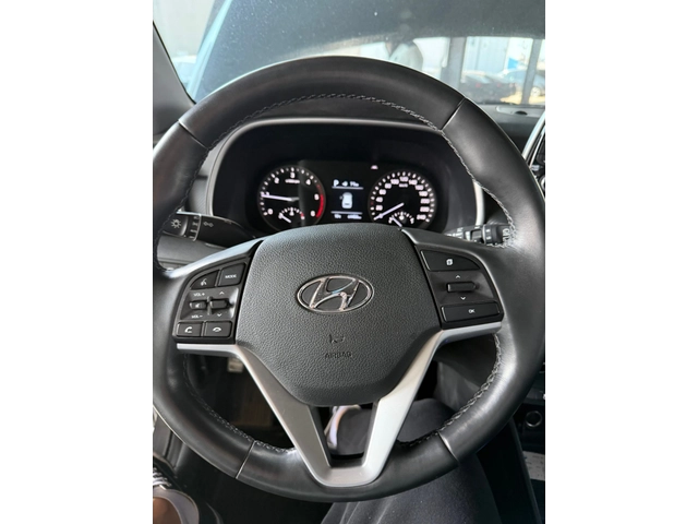 Hyundai Tucson 2.0 CRDI 4x4 - OЧАКВАН ВНОС - автомобили, коли, обяви за нови и употребявани 6