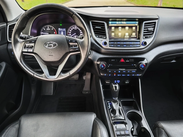 Hyundai Tucson 2.0 CRDI 4x4 - ПРОМОЦИЯ ! - автомобили, коли, обяви за нови и употребявани 12