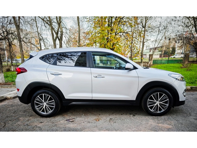 Hyundai Tucson 2.0 CRDI 4x4 - ПРОМОЦИЯ ! - автомобили, коли, обяви за нови и употребявани 2