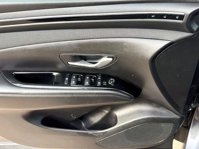 Hyundai Tucson Hybrid Ultimate AWD* * - автомобили, коли, обяви за нови и употребявани 7