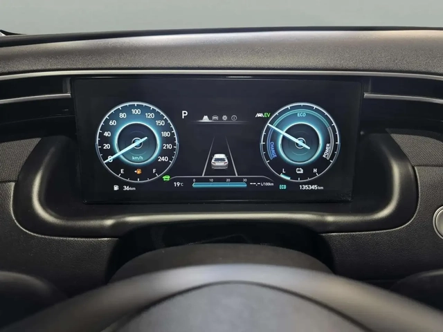 Hyundai Tucson Hybrid Luxury AWD - автомобили, коли, обяви за нови и употребявани 13