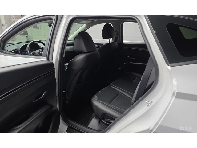 Hyundai Tucson 2.0D Premium 4x4* КАМЕРА* ПОДГРЕВ* ОБДУХВАНЕ* - автомобили, коли, обяви за нови и употребявани 12