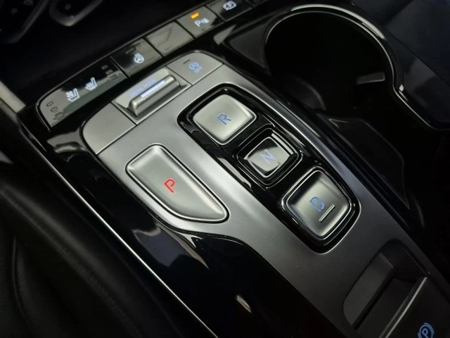 Hyundai Tucson 2.0 CRDi Premium | Smart Key - автомобили, коли, обяви за нови и употребявани 11