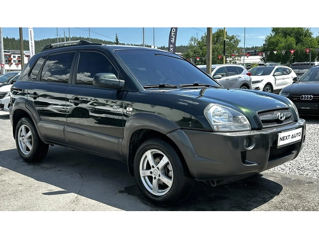 Hyundai Tucson 2.0CRDI 136HP 4WD AUTOMAT КОЖА ТЕГЛИЧ - автомобили, коли, обяви за нови и употребявани 2