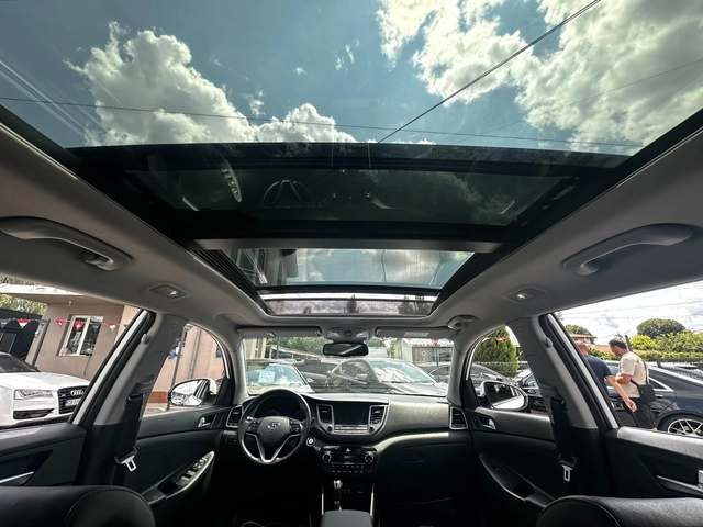 Hyundai Tucson 2.0D 185HP AWD PANO CAMERA LANE ASSIST E6B - автомобили, коли, обяви за нови и употребявани 9